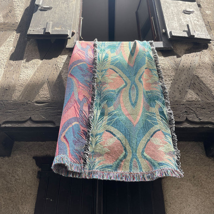 Soltar Rose Blanket