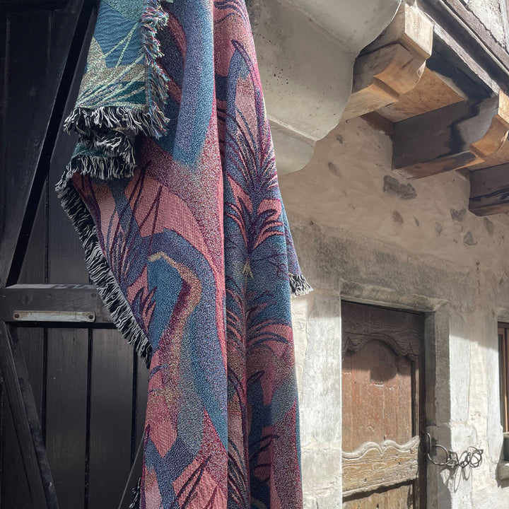 Soltar Rose Blanket