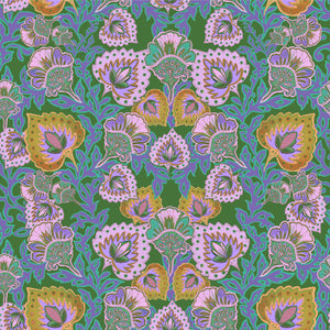 Garden of India Clover Wallpaper