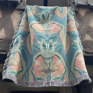 Soltar Rose Blanket